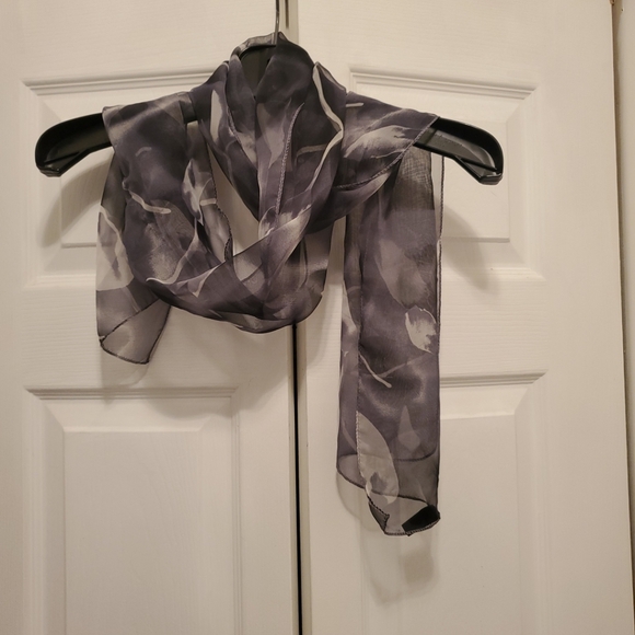 4 Women's Silky Sheer Scarves Scarf Wrap - Picture 7 of 13